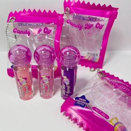 KEVIN & COCO ph lip oil changing